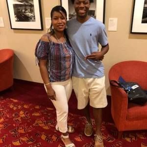 Meet your Posher, Diondre